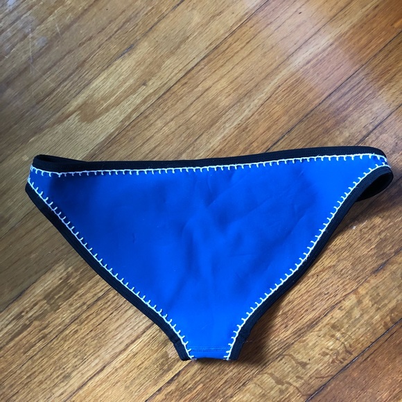 TRIANGL blue “Farrah” bikini bottom M - Picture 2 of 3